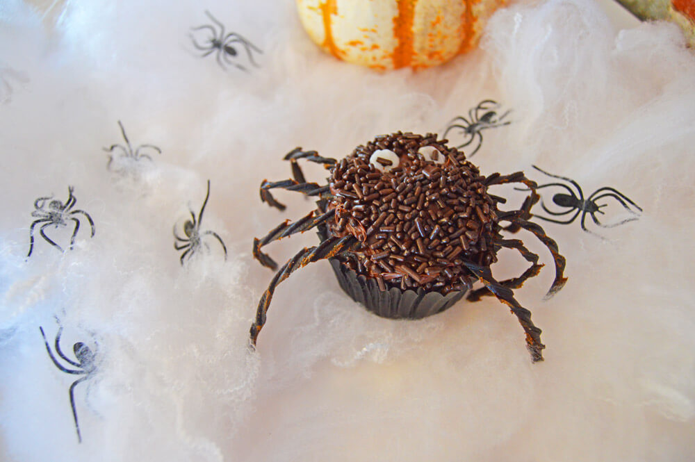 halloween vegan chocolate spider cupcake