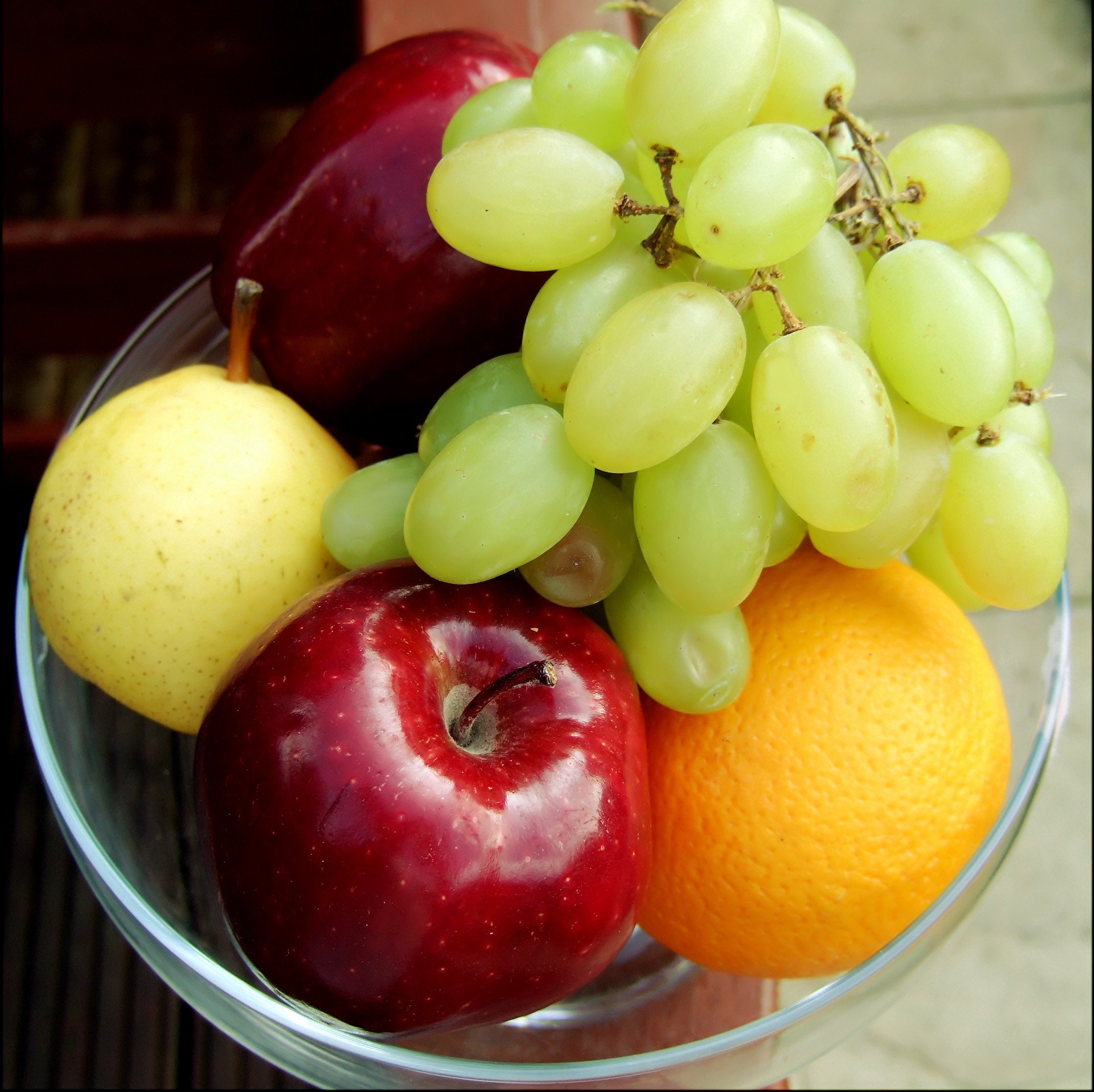 Fruit Basket: Apple, Grapes, Orange, Pear