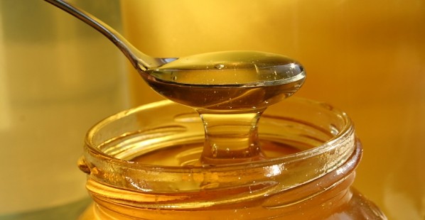 7 Reasons Why Buying Honey Hurts Bees