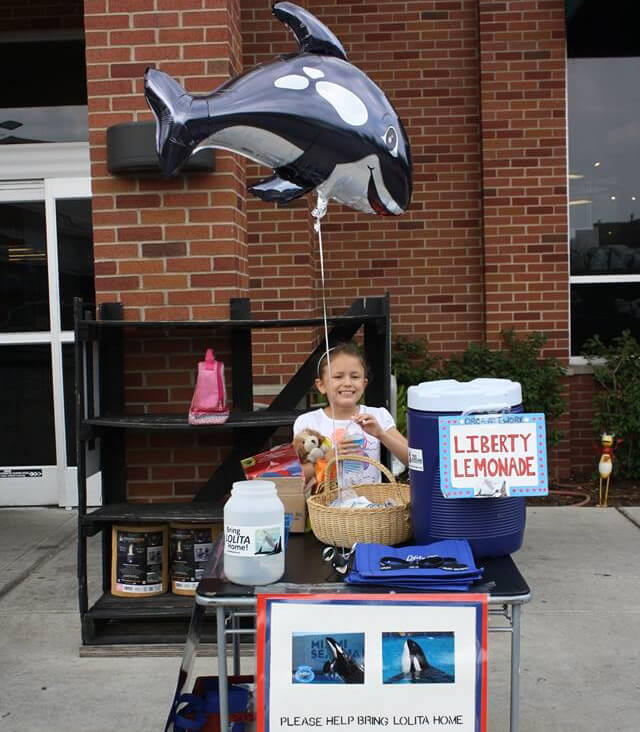 Maeve-Wolski-Lemonade-Stand